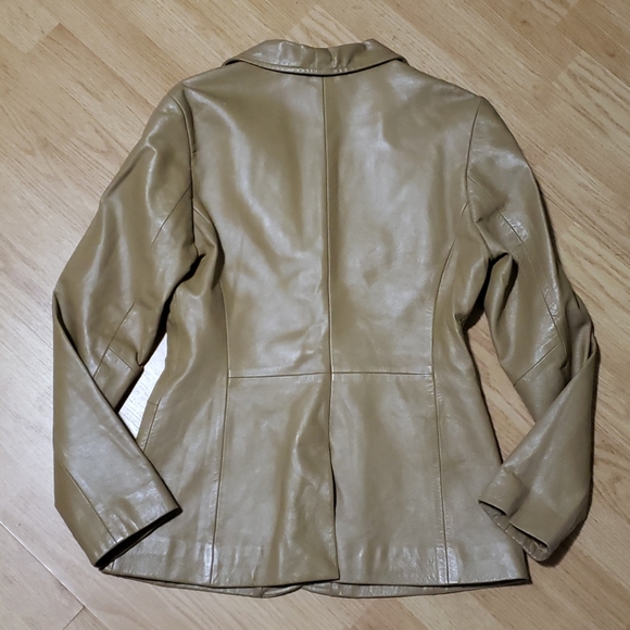 Leather jacket - Picture 4 of 4